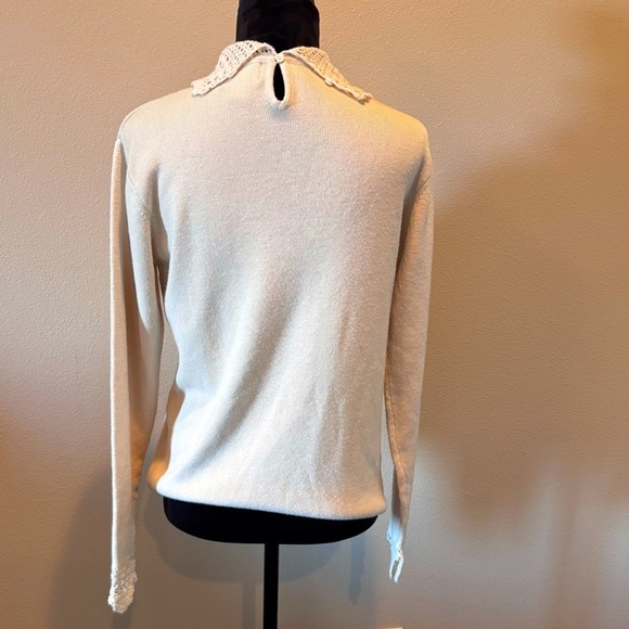 Soft Surroundings Cream Crochet Cowl Neck Sweater, Medium, Cottagecore Prairie - Picture 6 of 11